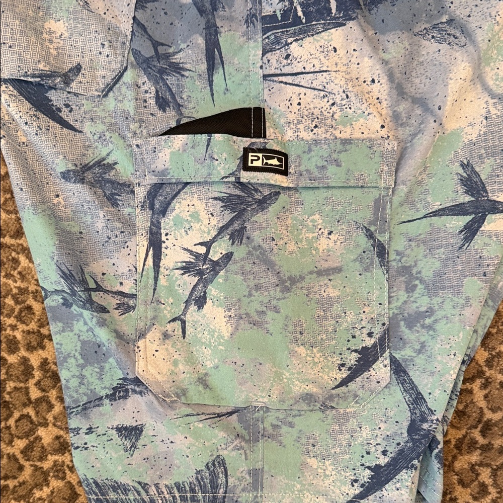 Pelagic Blue & Green Graphic Board Shorts / swim trunks men’s size 42! L💙💙K! EUC - Picture 7 of 8